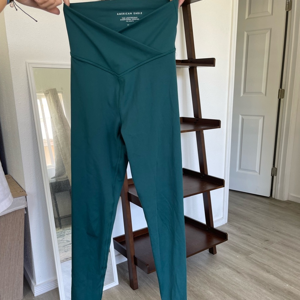 American eagle crossed waist leggings